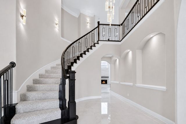 689 Dancing Water Drive, Frisco, TX 75036