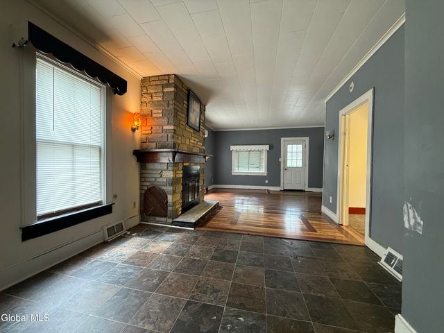 242 Bleecker Street, Gloversville, NY 12078