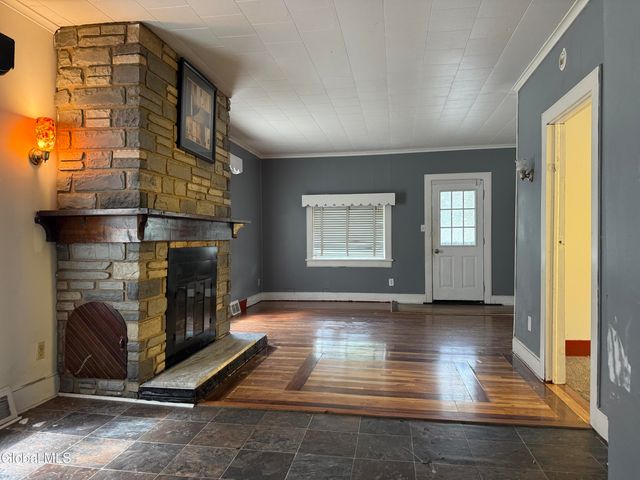 242 Bleecker Street, Gloversville, NY 12078