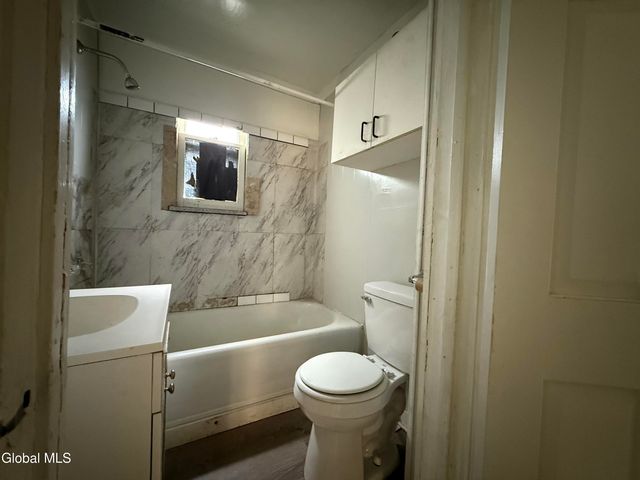 242 Bleecker Street, Gloversville, NY 12078