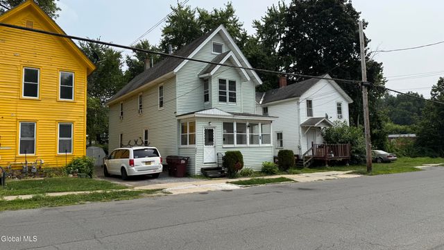 242 Bleecker Street, Gloversville, NY 12078