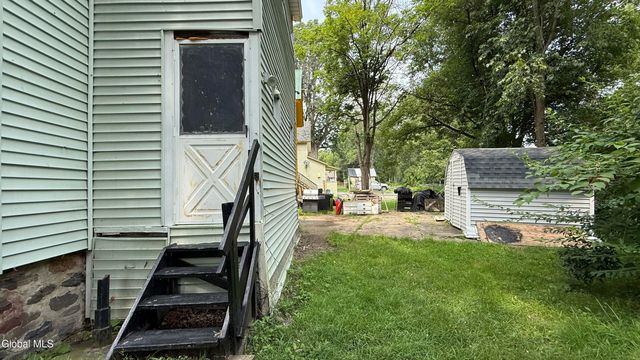 242 Bleecker Street, Gloversville, NY 12078