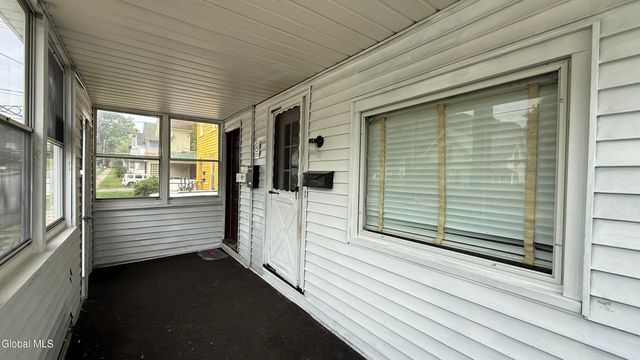 242 Bleecker Street, Gloversville, NY 12078