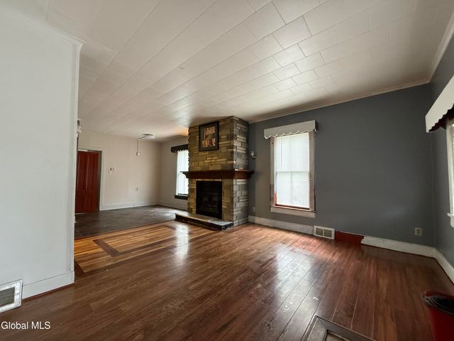 242 Bleecker Street, Gloversville, NY 12078