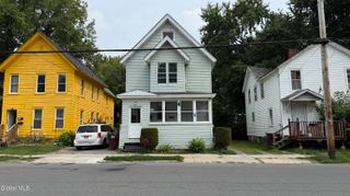 242 Bleecker Street, Gloversville, NY 12078