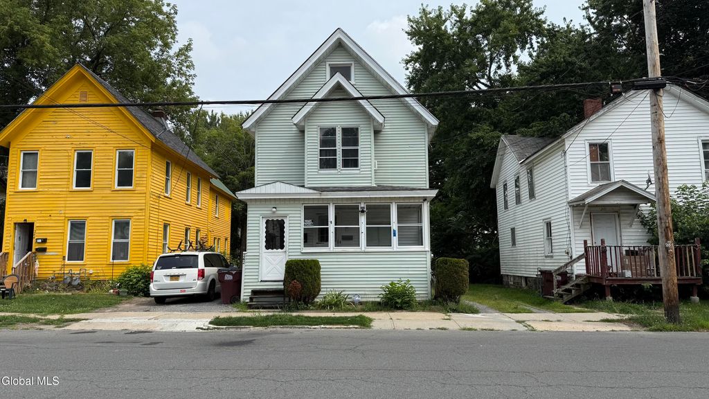 242 Bleecker Street, Gloversville, NY 12078