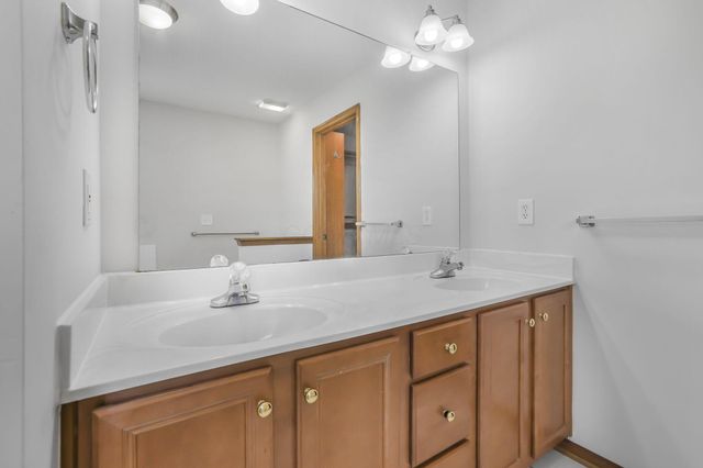 3825 Delwood Drive, Powell, OH 43065