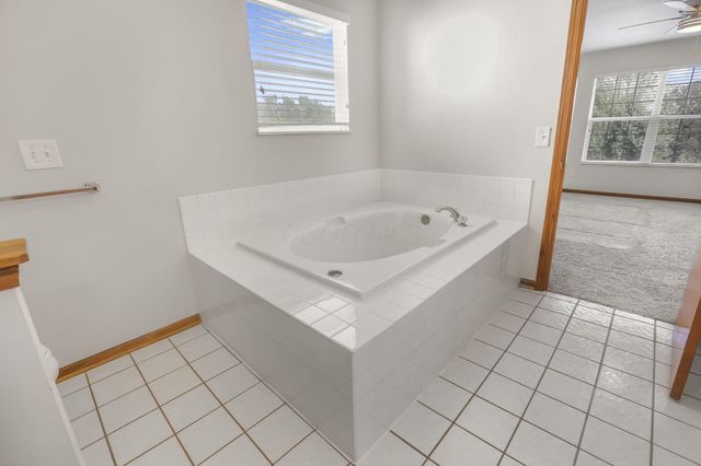 3825 Delwood Drive, Powell, OH 43065