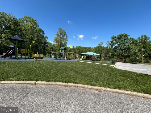 1701 FERGUSON LN, Fort Washington, MD 20744