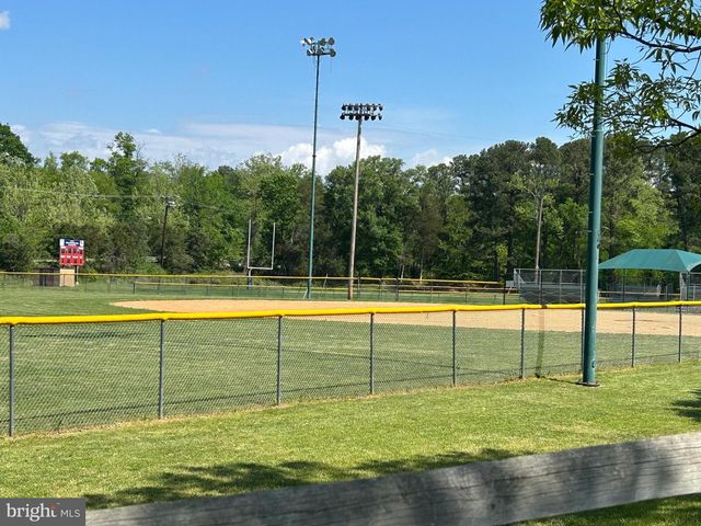 1701 FERGUSON LN, Fort Washington, MD 20744