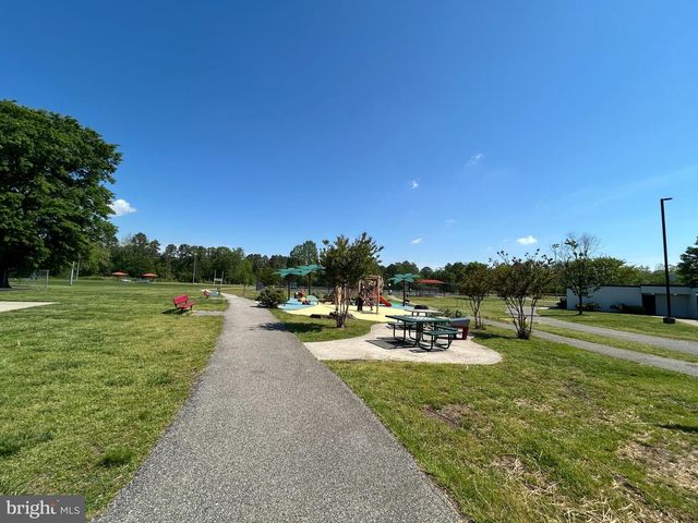 1701 FERGUSON LN, Fort Washington, MD 20744