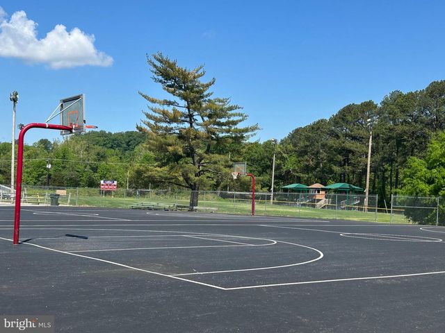 1701 FERGUSON LN, Fort Washington, MD 20744