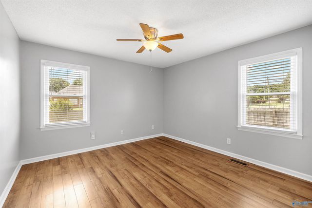 2203 Springdale Drive, Hartselle, AL 35640