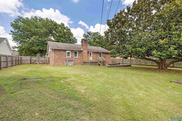 2203 Springdale Drive, Hartselle, AL 35640