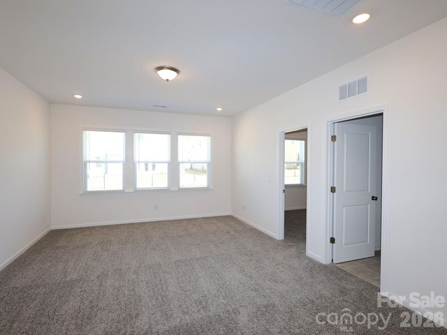 12113 Avienmore Drive, Charlotte, NC 28278