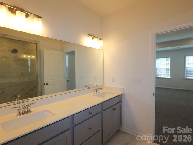 12113 Avienmore Drive, Charlotte, NC 28278