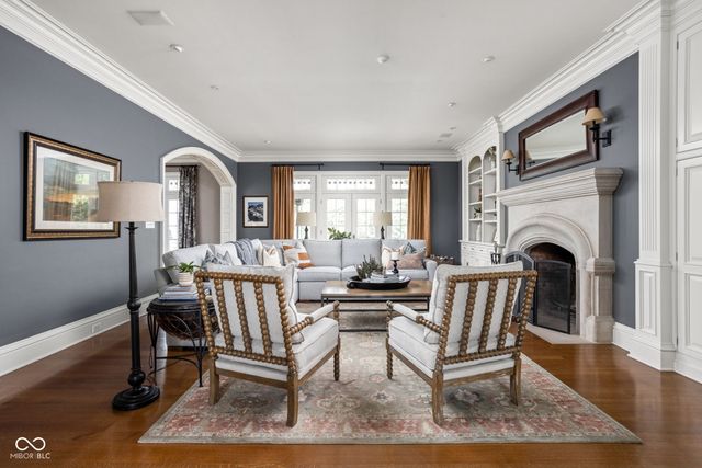 42 Monahan Road, Zionsville, IN 46077