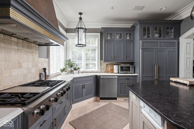 42 Monahan Road, Zionsville, IN 46077