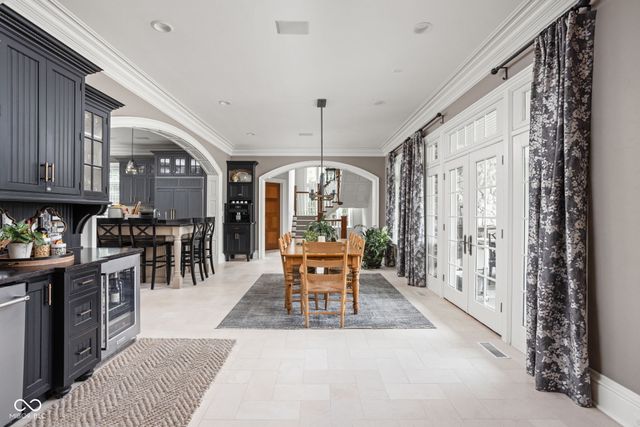 42 Monahan Road, Zionsville, IN 46077