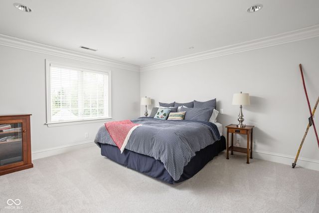 42 Monahan Road, Zionsville, IN 46077