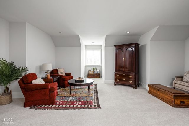 42 Monahan Road, Zionsville, IN 46077