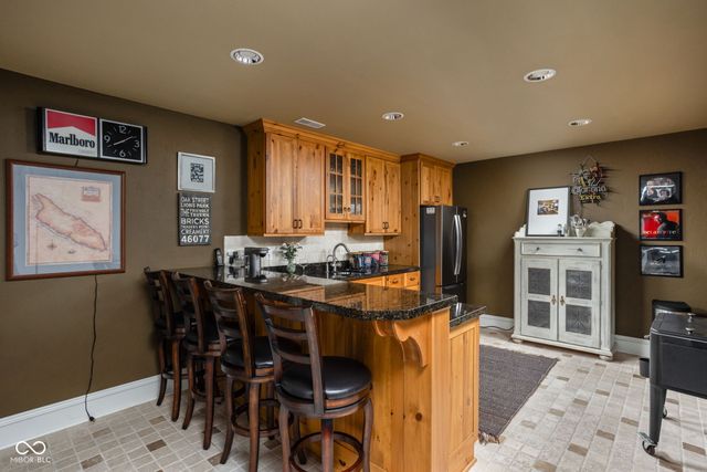 42 Monahan Road, Zionsville, IN 46077
