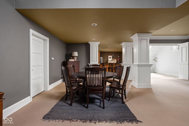 42 Monahan Road, Zionsville, IN 46077