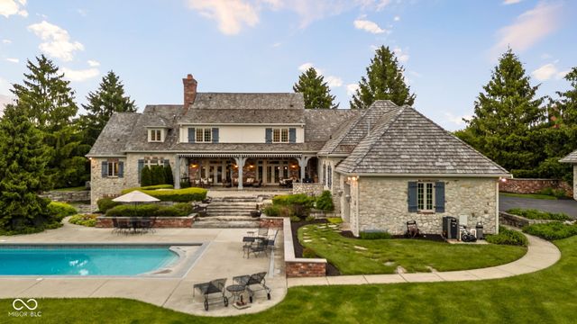 42 Monahan Road, Zionsville, IN 46077