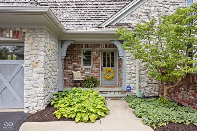 42 Monahan Road, Zionsville, IN 46077