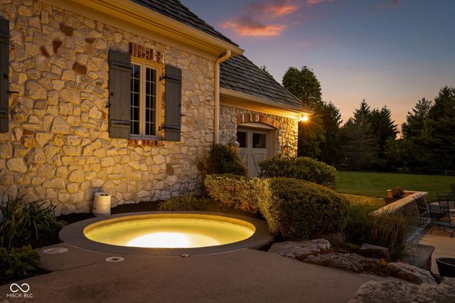 42 Monahan Road, Zionsville, IN 46077