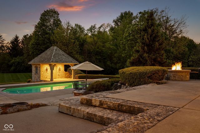 42 Monahan Road, Zionsville, IN 46077