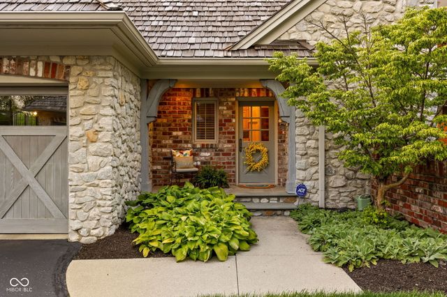 42 Monahan Road, Zionsville, IN 46077