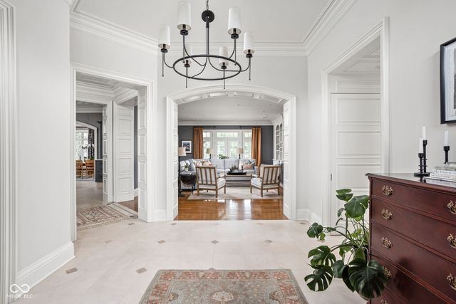 42 Monahan Road, Zionsville, IN 46077