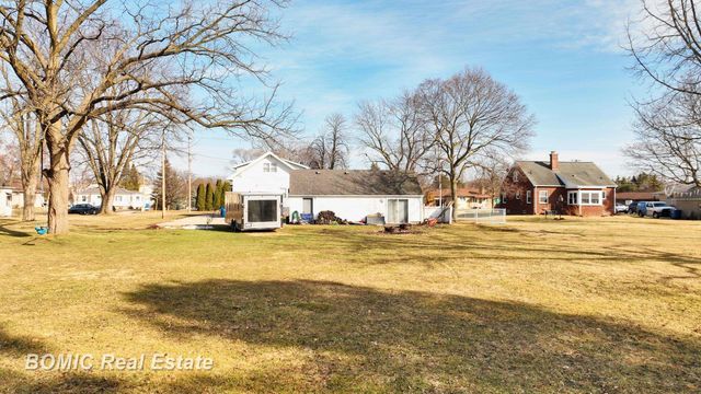 906 Mulholland Street, Hampton Twp, MI 48708