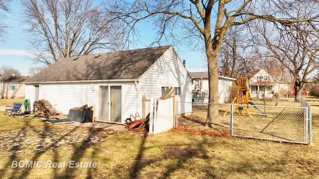 906 Mulholland Street, Hampton Twp, MI 48708