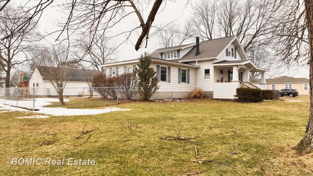 906 Mulholland Street, Hampton Twp, MI 48708
