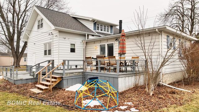 906 Mulholland Street, Hampton Twp, MI 48708