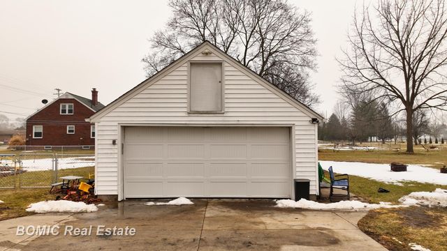906 Mulholland Street, Hampton Twp, MI 48708