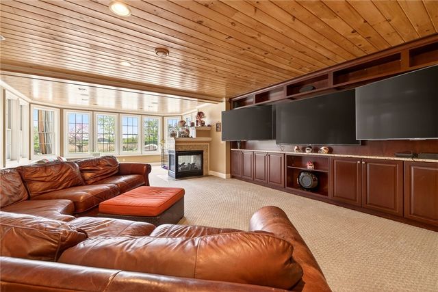 63 Mahogany Run, Pittsford, NY 14534