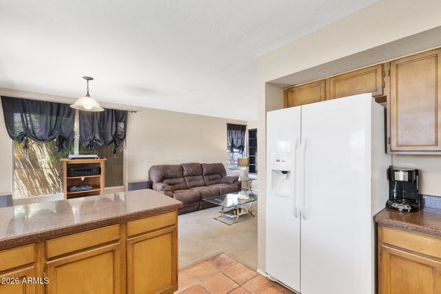 3947 W WHISPERING WIND Drive, Glendale, AZ 85310