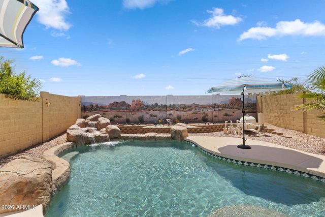 3947 W WHISPERING WIND Drive, Glendale, AZ 85310