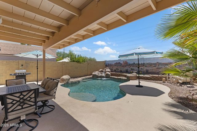 3947 W WHISPERING WIND Drive, Glendale, AZ 85310