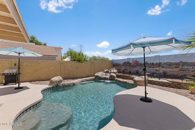 3947 W WHISPERING WIND Drive, Glendale, AZ 85310