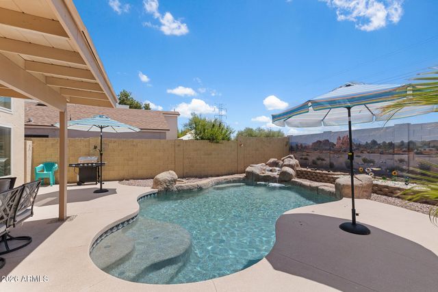 3947 W WHISPERING WIND Drive, Glendale, AZ 85310