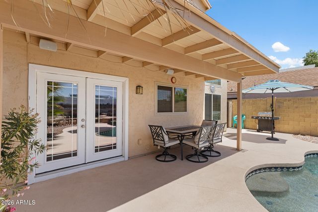 3947 W WHISPERING WIND Drive, Glendale, AZ 85310