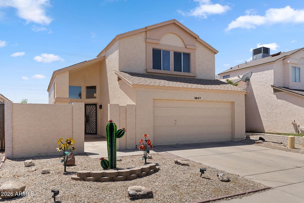 3947 W WHISPERING WIND Drive, Glendale, AZ 85310 — photo 2
