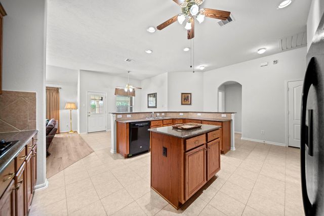 9119 Little Green Street, Tomball, TX 77375