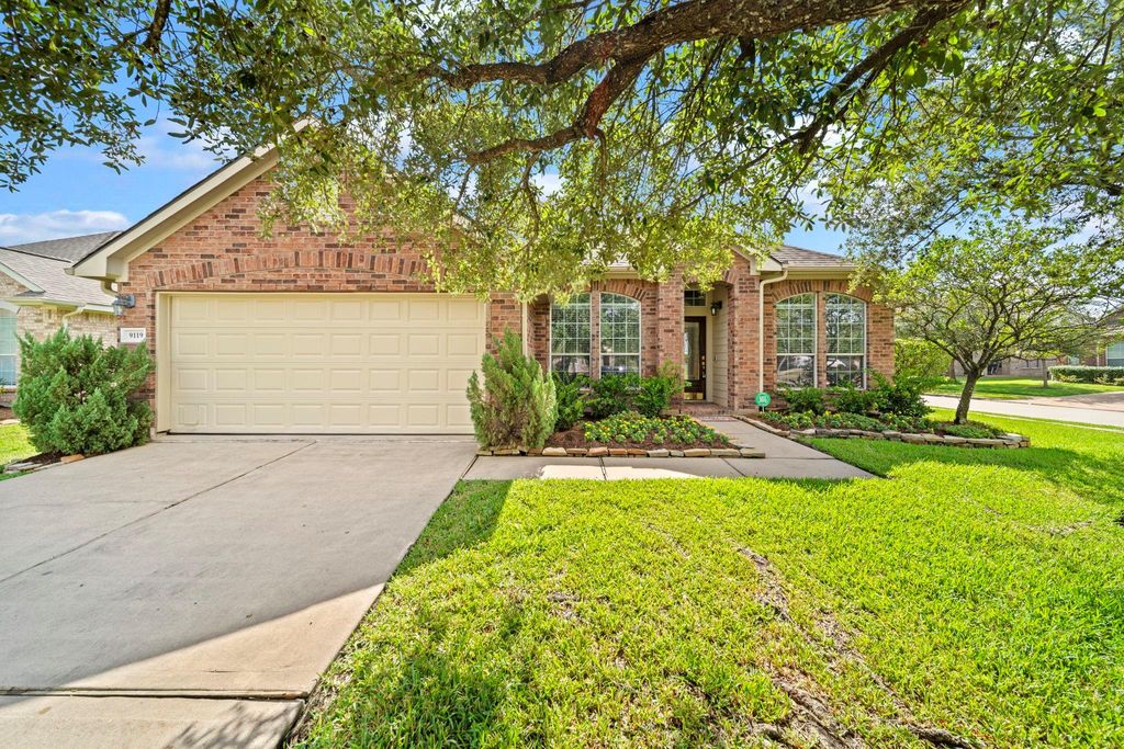 9119 Little Green Street, Tomball, TX 77375