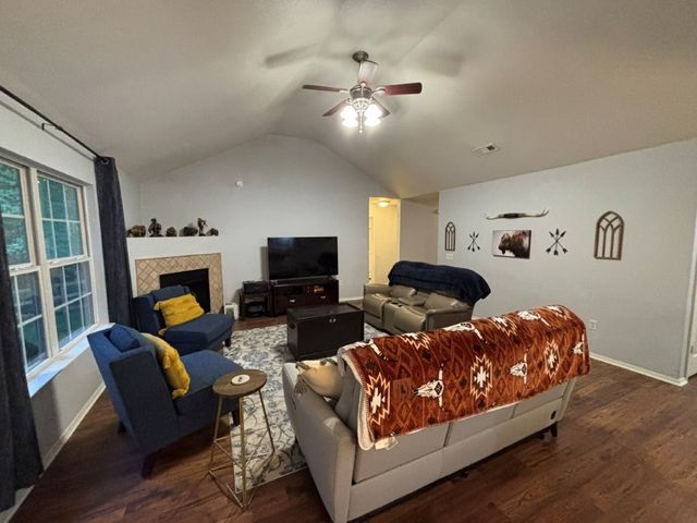 6 Hart Lane, Bella Vista, AR 72714