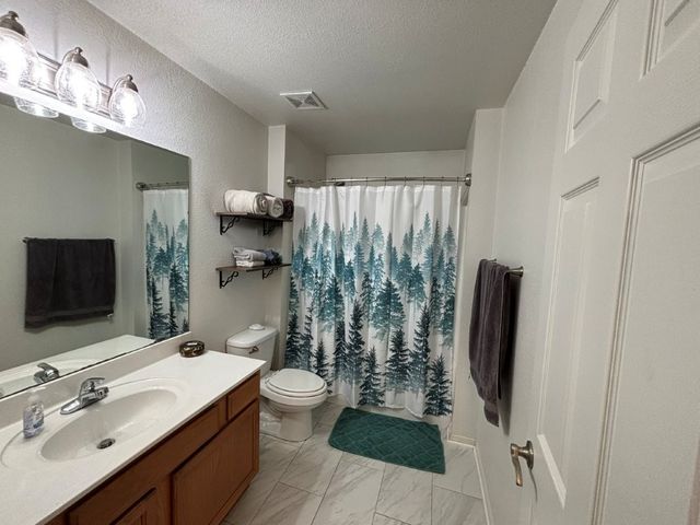 6 Hart Lane, Bella Vista, AR 72714